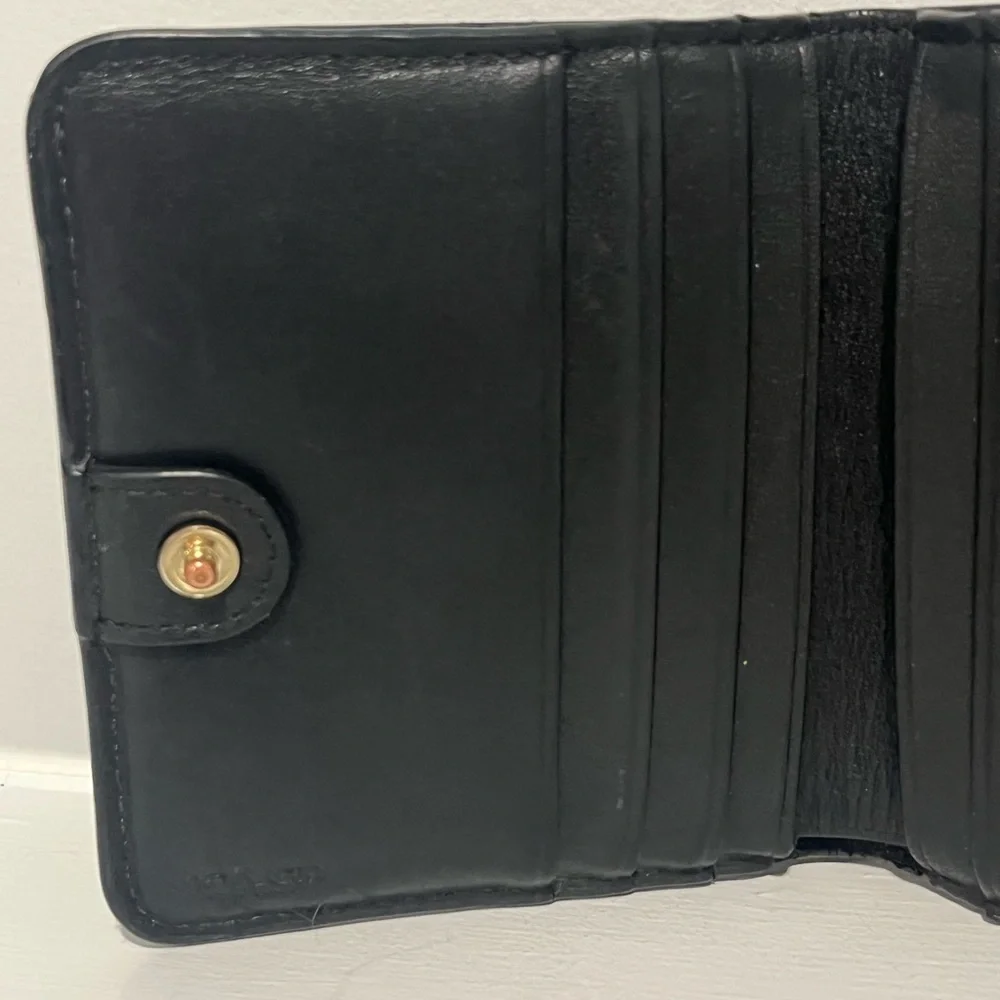 Coach Crossgrain Leather Billfold Wallet – Black - Picture 8 of 12